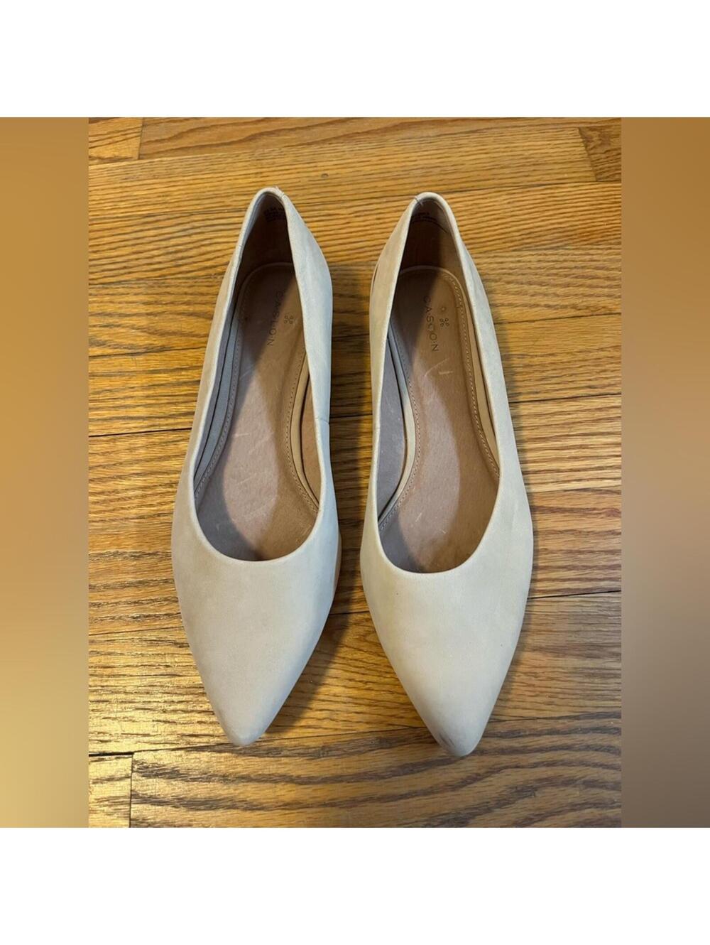 Nordstrom Caslon Beige Flats size 8.5